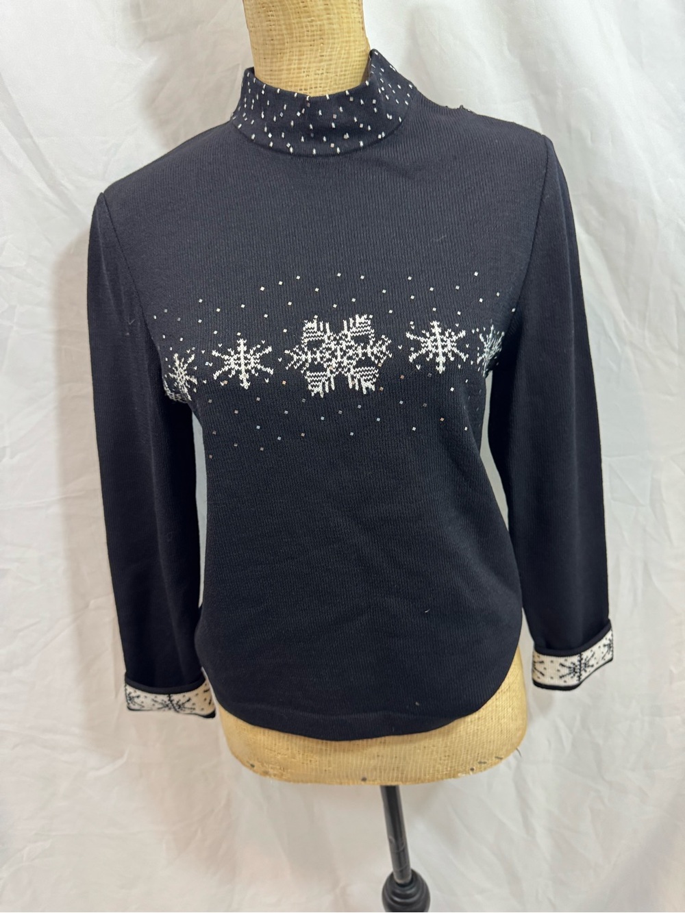 St. John Sport by Marie Gray Black Long-Sleeve Snowflake Mock Neck Top P